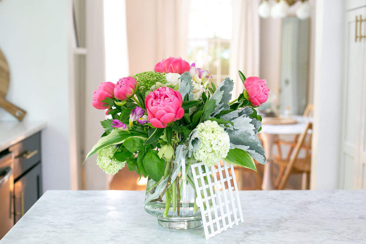 新品 Supreme 花瓶 Studded Collars Vase White Studded Collars Vase – Supreme